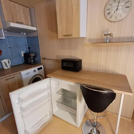 Apartmán Voll Eingerichtete 1,5 Zi, Ug *